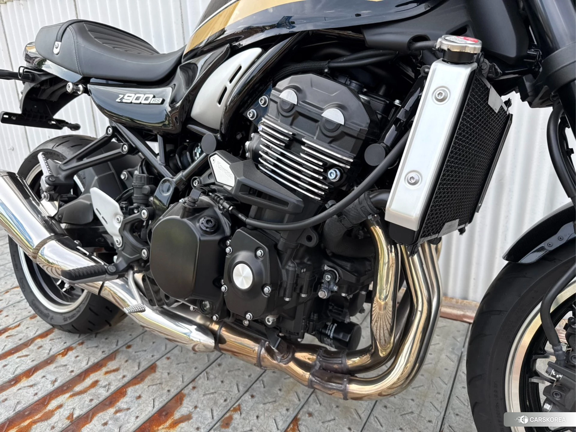 Kawasaki Z900RS id 4380192 из Японии 10