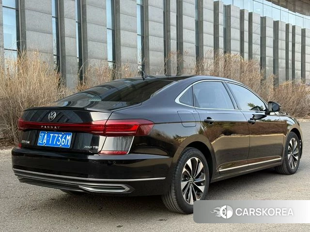 Volkswagen Passat id 4256084 из Китая 14