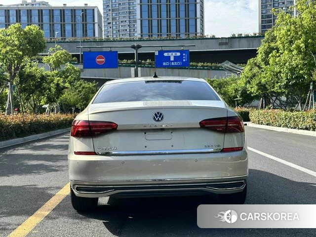 Volkswagen Passat id 4341625 из Китая 7