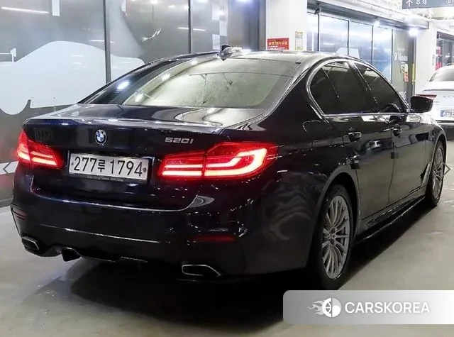 BMW 5 Series (G30) id 3626686 из Кореи 14