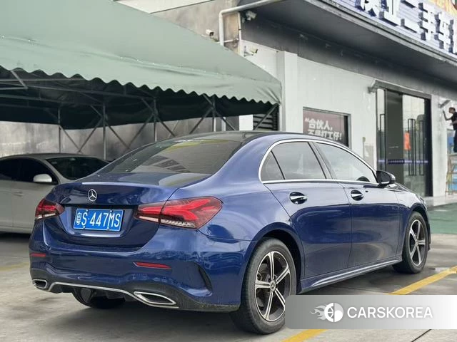 Mercedes-Benz Class A 2023 Синий из Китая, фото 4