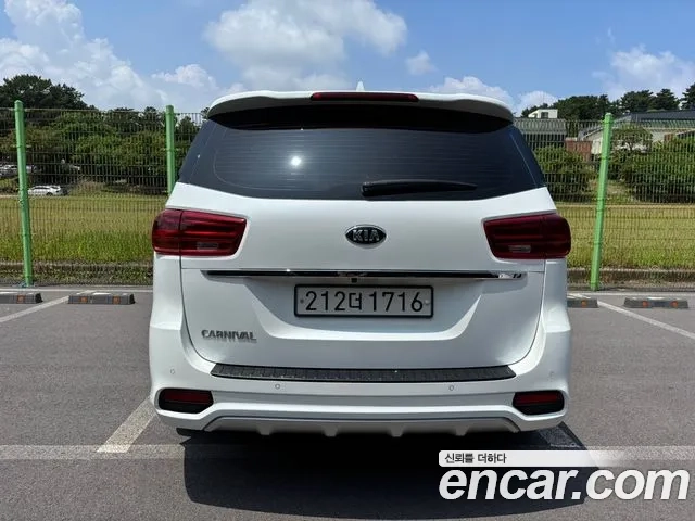 Kia The New Carnival id 2932682 из Кореи 14