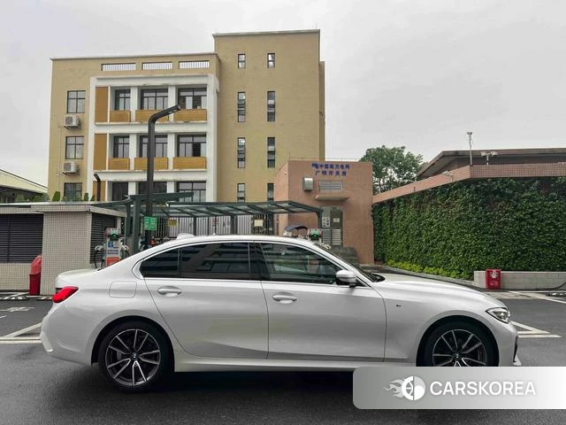 BMW 3 series id 4299768 из Китая 21