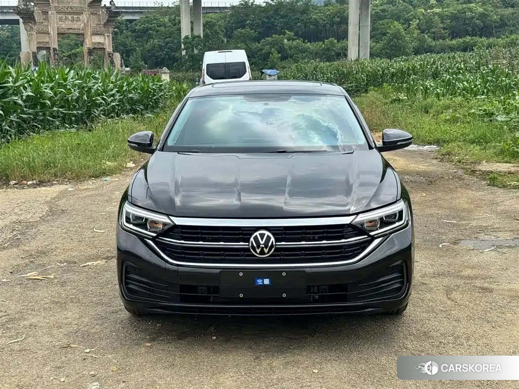 Volkswagen Sagitar 2026 Silver/gray из Китая, фото 5