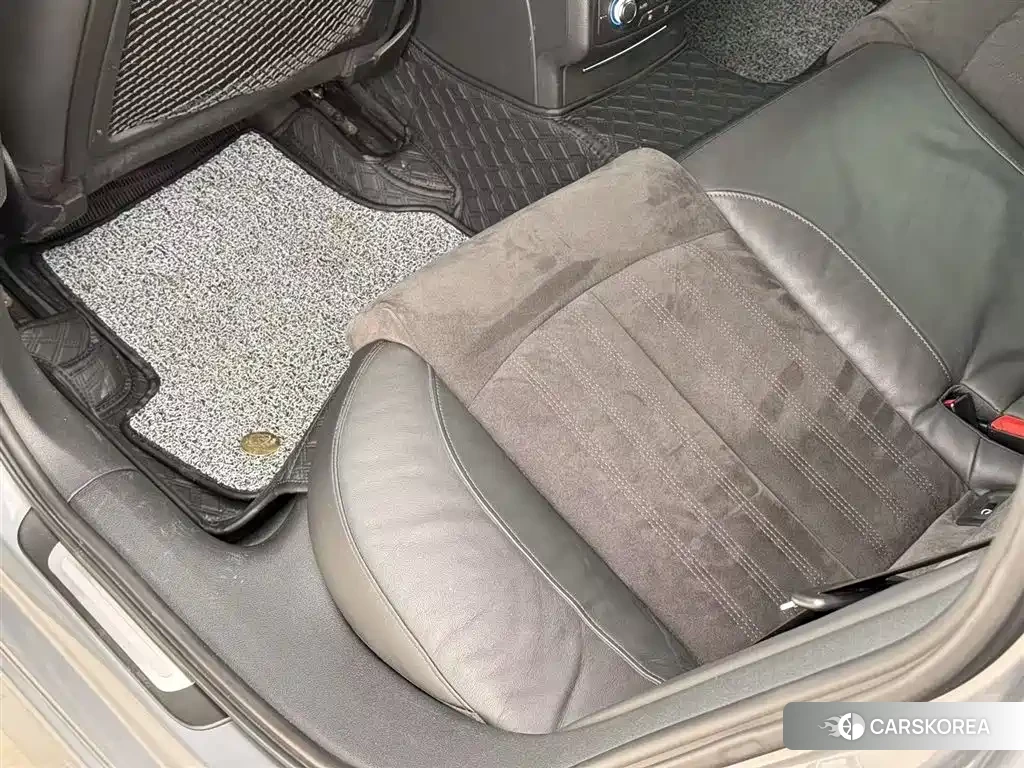 Audi A6 2026 Silver/gray из Китая, фото 4