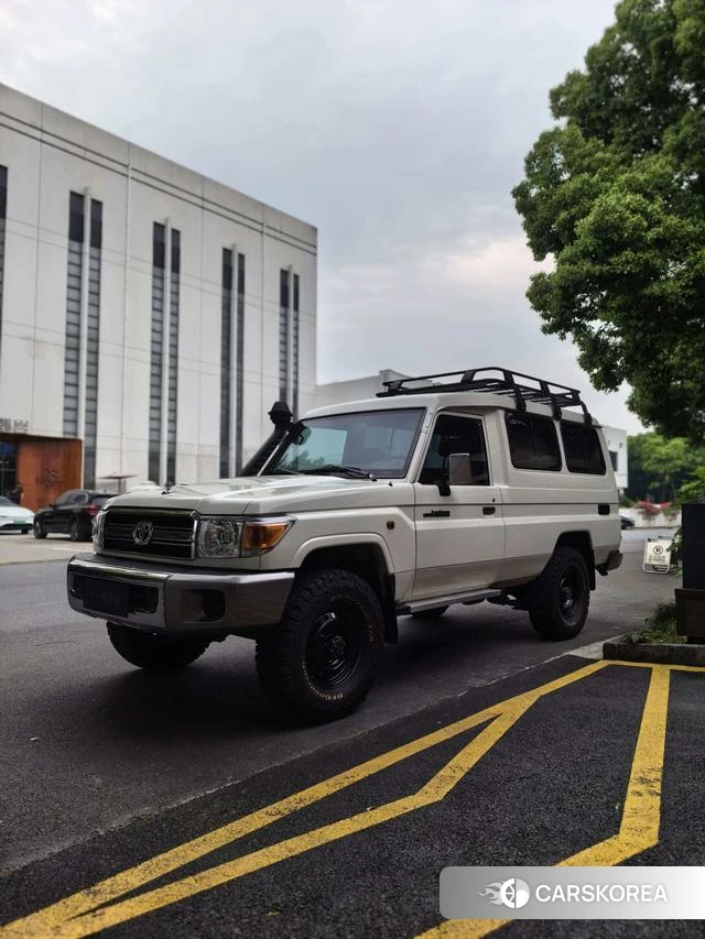 Toyota Land Cruiser (imported) 2024 Белый из Китая, фото 4
