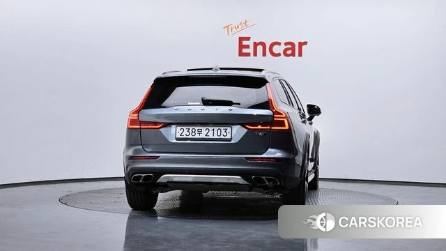 Volvo V60 Cross-Country 2nd Generation id 3885760 из Кореи 14