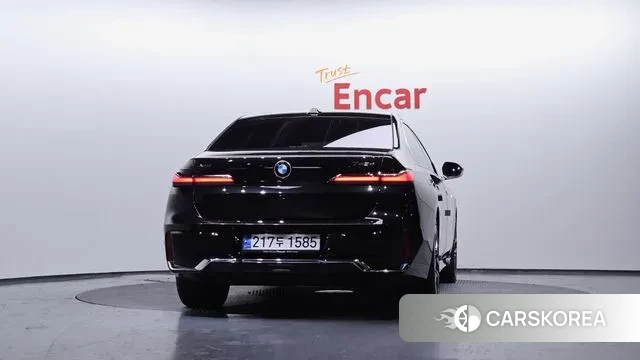 BMW 7 Series (G70) id 3614631 из Кореи 14