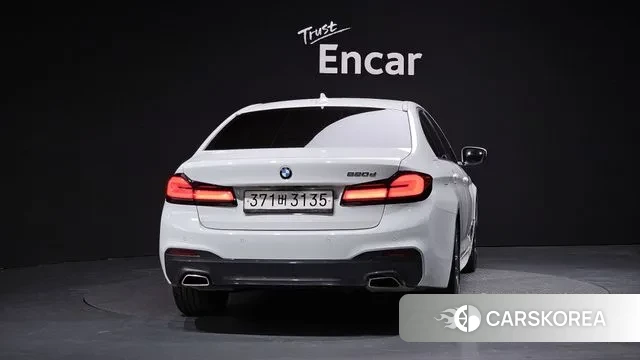 BMW 5 Series (G30) id 3402899 из Кореи 14