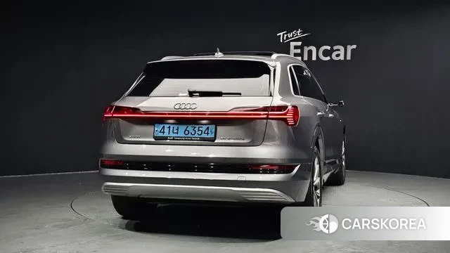 Audi e-Tron id 3635992 из Кореи 14