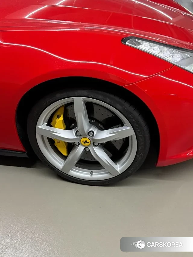 Ferrari GTC4 Russo 2018 Красный из Кореи, фото 4