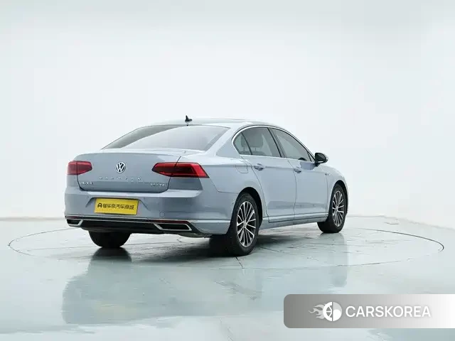 Volkswagen Magotan 2020 Silver/gray из Китая, фото 4