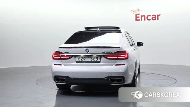 BMW 7 Series (G11) id 3796324 из Кореи 14