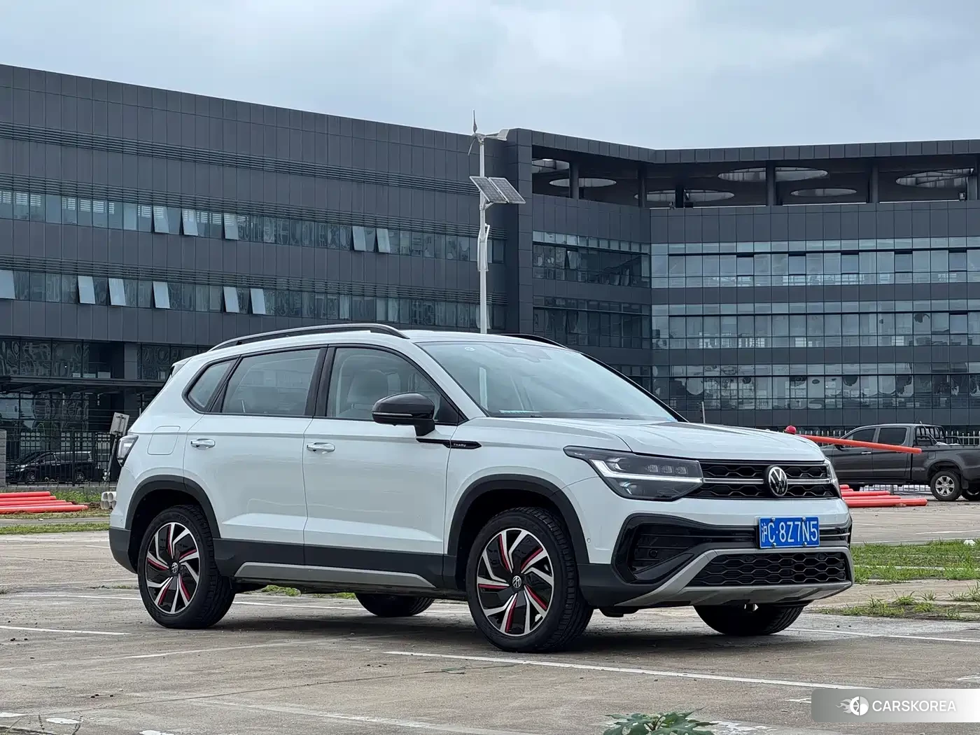 Volkswagen Tharu 2024 Белый из Китая, фото 4