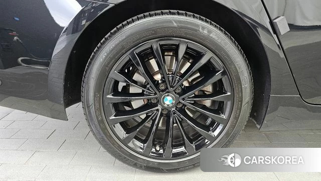 BMW 5 Series (G30) id 3866142 из Кореи 14