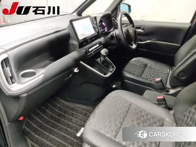 Toyota Voxy 2022 из Японии, фото 4