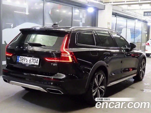Volvo V60 Cross-Country 2nd Generation id 2932572 из Кореи 14