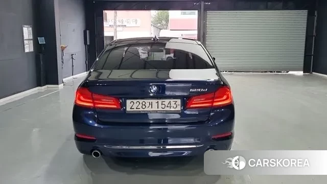 BMW 5 Series (G30) id 3107166 из Кореи 13