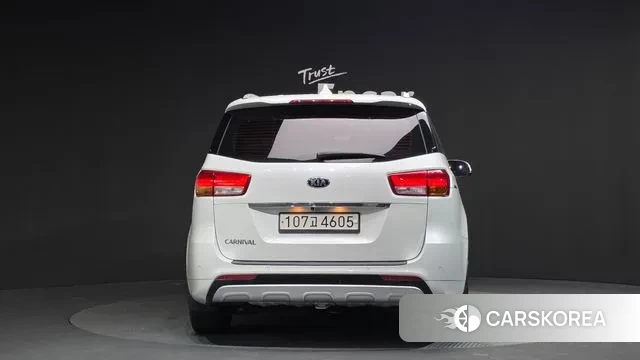 Kia All New Carnival id 3500149 из Кореи 14