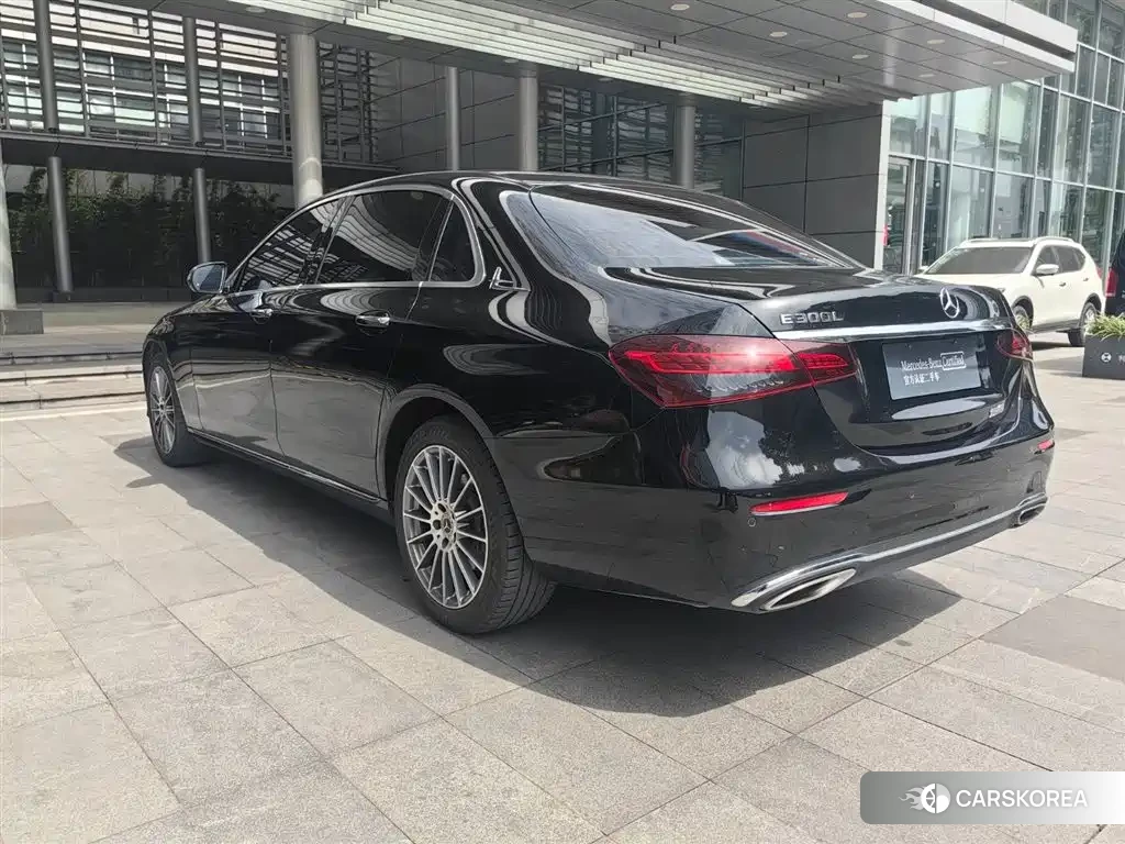Mercedes-Benz E-Class id 4548412 из Китая 14
