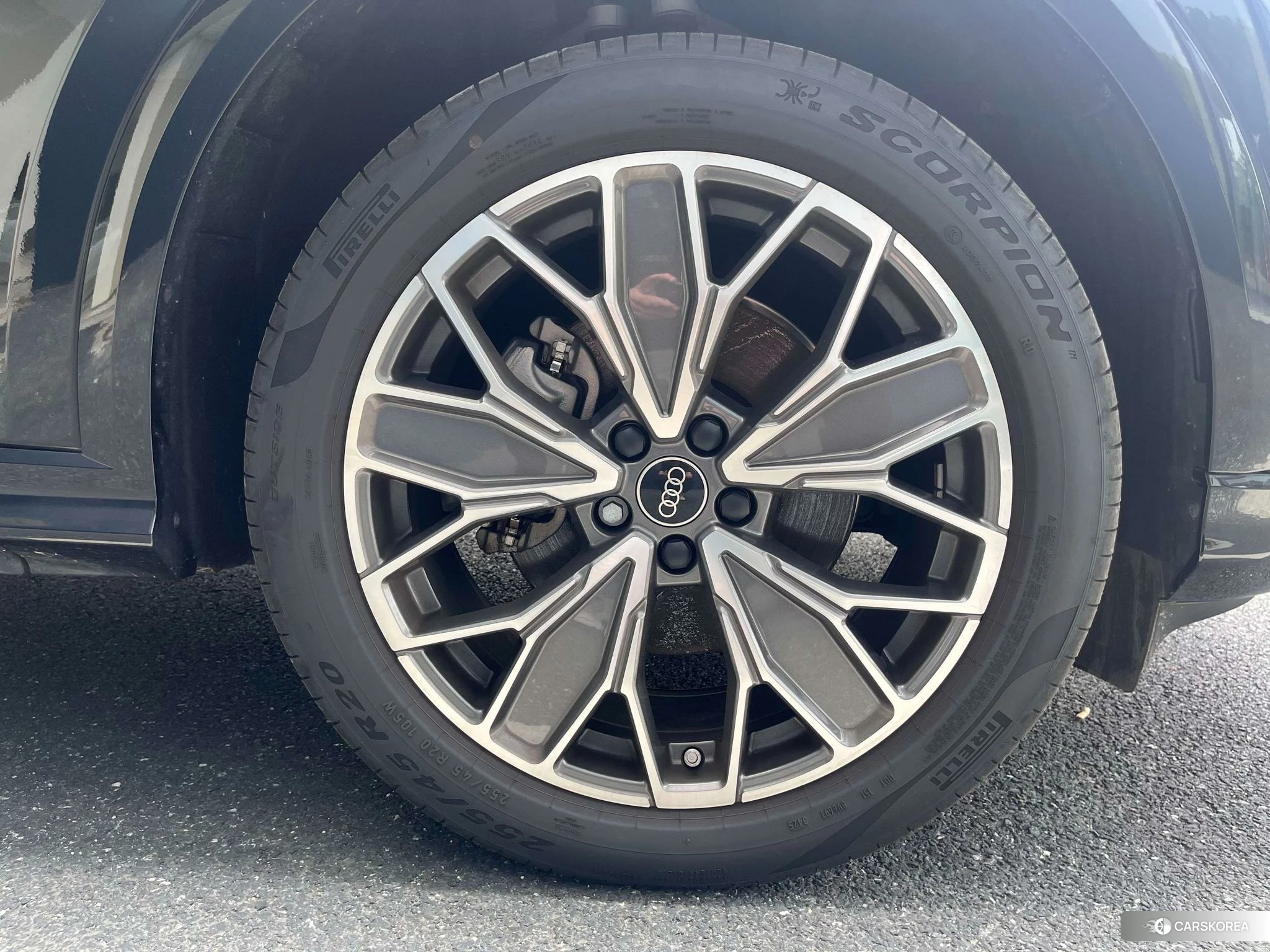 Audi Q5L id 4512392 из Китая 11