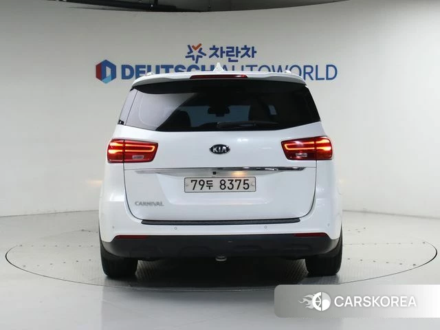 Kia The New Carnival id 4511687 из Кореи 14
