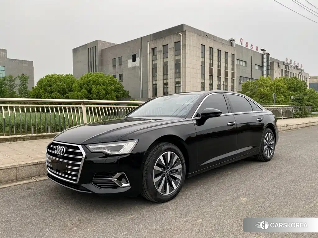 Audi A6L 2022 Черный из Китая, фото 4