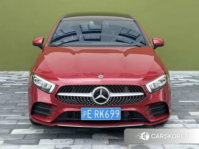 Mercedes-Benz Class A 2023 Красный из Китая, фото 4