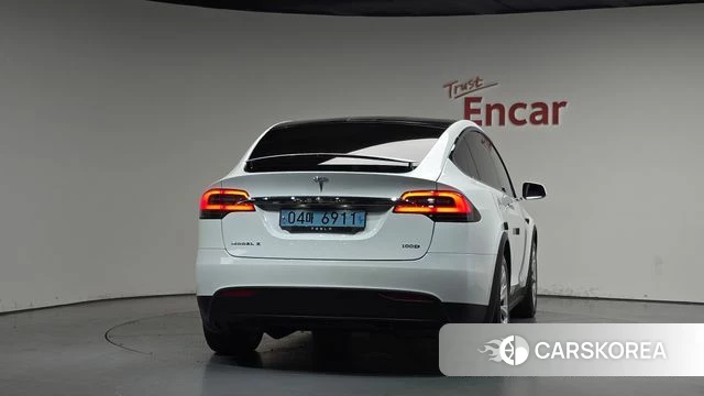 Tesla Model X id 4390372 из Кореи 27