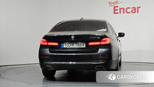 BMW 5 Series (G30) id 4187037 из Кореи 14