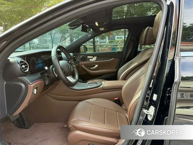 Mercedes-Benz E-class 2022 Черный из Китая, фото 4