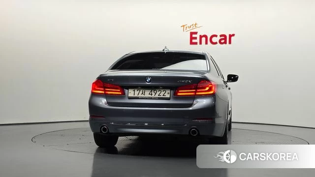 BMW 5 Series (G30) id 3861679 из Кореи 14