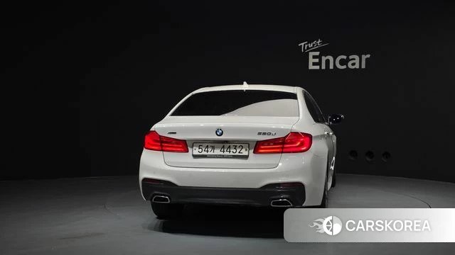 BMW 5 Series (G30) id 3894325 из Кореи 14