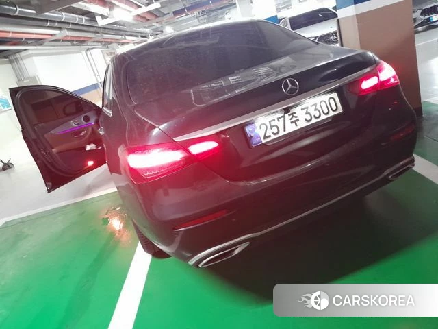 Mercedes-Benz E-Class W213 2021 Черный из Кореи, фото 5