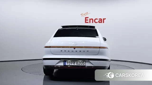 Hyundai Grandeur (GN7) id 3410886 из Кореи 14