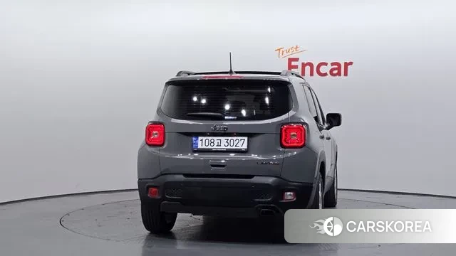 Jeep Renegade id 3138941 из Кореи 14