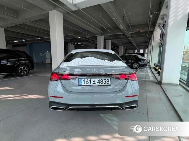 Mercedes-Benz E-Class W214 2026 Светло-серебряный цвет из Кореи, фото 4
