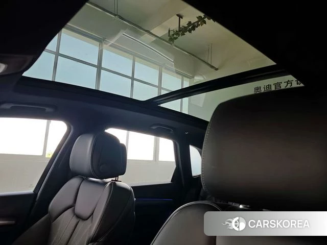 Audi Q5L id 4307687 из Китая 21