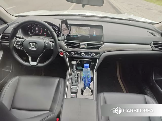 Honda Accord 2023 Белый из Китая, фото 6