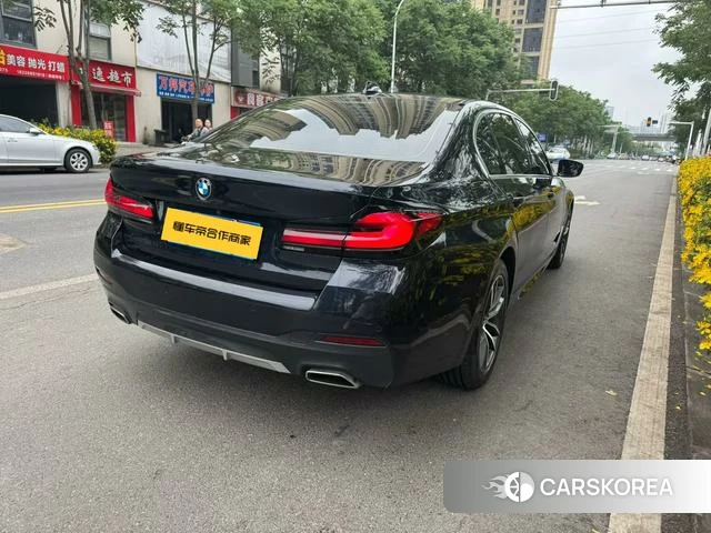 BMW 5 series 2022 Черный из Китая, фото 4