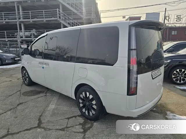 Hyundai Staria 2024 Белый из Кореи, фото 5