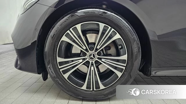 Mercedes-Benz E-Class W214 id 4590324 из Кореи 24