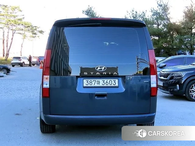 Hyundai Staria id 3342000 из Кореи 14