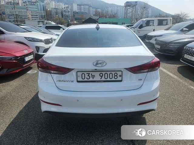 Hyundai Avante AD id 3823957 из Кореи 10