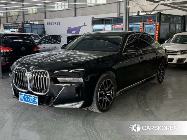 BMW 7 series 2024 Черный из Китая, фото 4