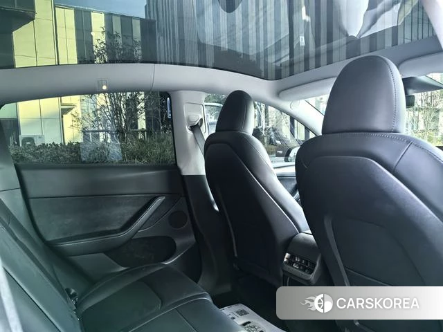 Tesla Model Y id 4205777 из Китая 24