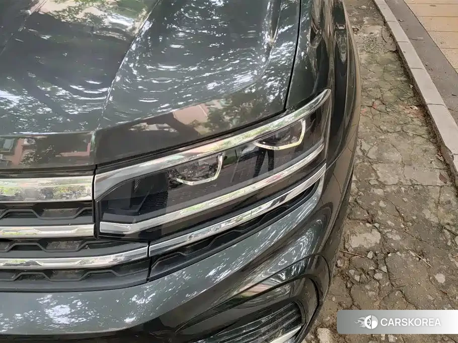 Volkswagen Teramont id 4546224 из Китая 10