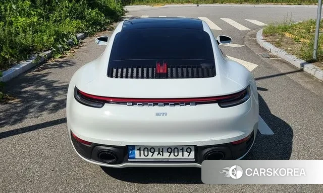 Porsche 911(992) id 3316364 из Кореи 12