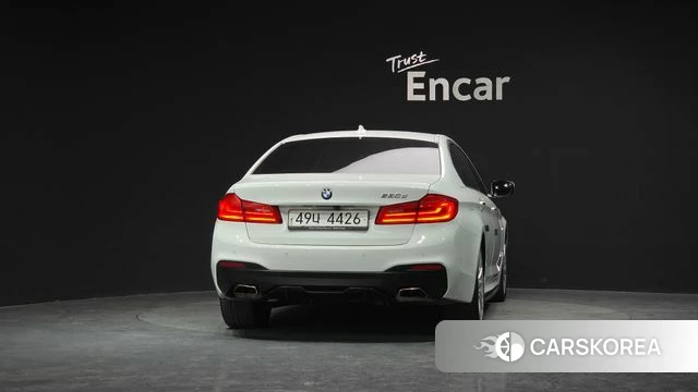 BMW 5 Series (G30) id 3820813 из Кореи 14