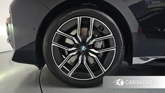 BMW 7 Series (G70) id 4634887 из Кореи 29